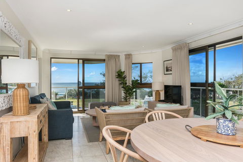 Bayview Beachfront Apartments, In Town Right On The Beach - Darwin Holiday 30