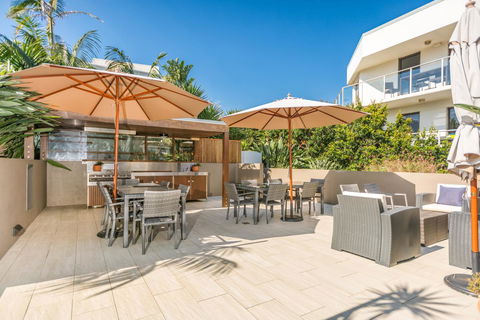 Bayview Beachfront Apartments, In Town Right On The Beach - Darwin Holiday 9