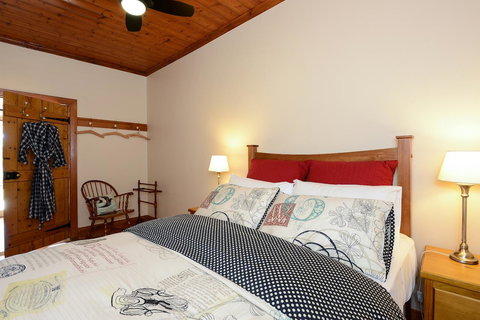 Trafalgar Premium Vintage Suites - Darwin Holiday 23