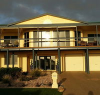 Beachside Escape on The Esplanade - Darwin Holiday