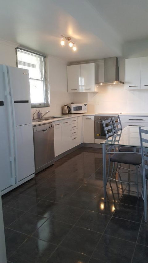 Beachside Escape On The Esplanade - Darwin Holiday 5