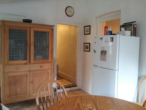 The Pig And Whistle - Darwin Holiday 41