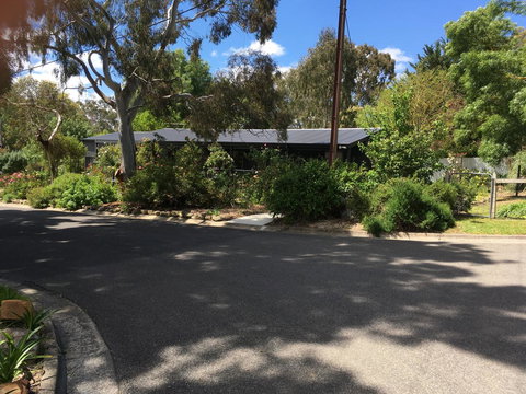 Hilltop Too - Darwin Holiday 22