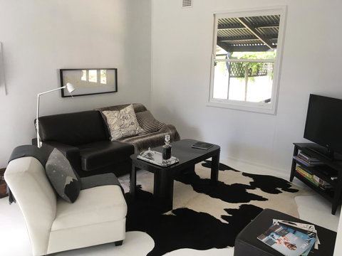 Hilltop Too - Darwin Holiday 17