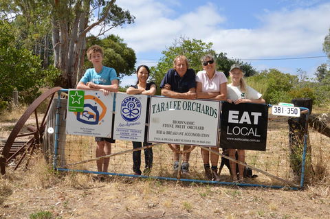 Taralee Orchards - Darwin Holiday 12