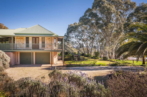 Angaston Saleyards Luxury Accommodation - Darwin Holiday 22