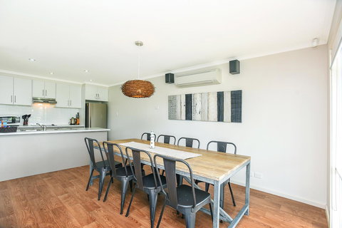 'Hope House' - Encounter Bay - Darwin Holiday 8