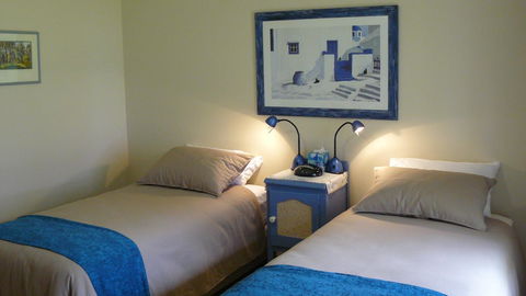 Camawald Coonawarra Cottage B&B - Darwin Holiday 8