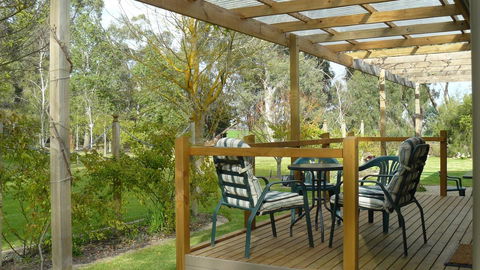 Camawald Coonawarra Cottage B&B - Darwin Holiday 5