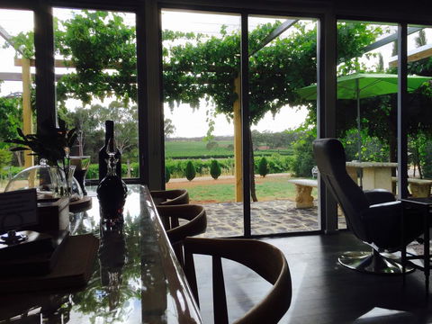 Barossa Shiraz Estate - Darwin Holiday 37