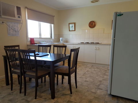 Marion Bay Holiday Villas - Darwin Holiday 14
