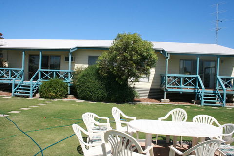 Marion Bay Holiday Villas - Darwin Holiday 6