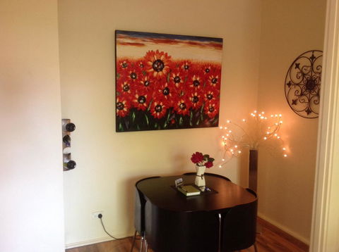 Oats Cottage - Darwin Holiday 4