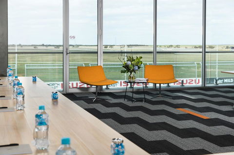 Rydges Pit Lane - Darwin Holiday 4