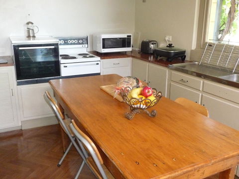 Country Bakehouse Accommodation - Darwin Holiday 5