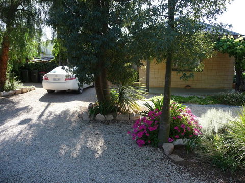 Country Bakehouse Accommodation - Darwin Holiday 13