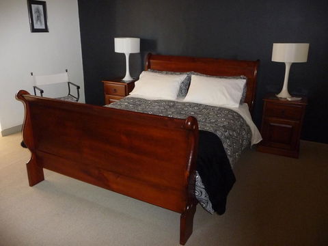 Country Bakehouse Accommodation - Darwin Holiday 1