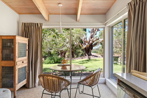 Adelaide Hills Retreats - Darwin Holiday 22