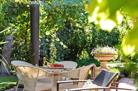 Adelaide Hills Retreats - Darwin Holiday 10