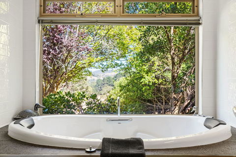 Adelaide Hills Retreats - Darwin Holiday 13