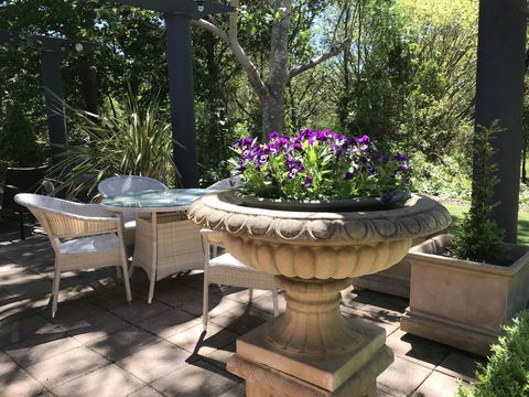 Adelaide Hills Retreats - Darwin Holiday 4