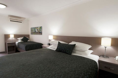 Loxton Community Hotel Motel - Darwin Holiday 11