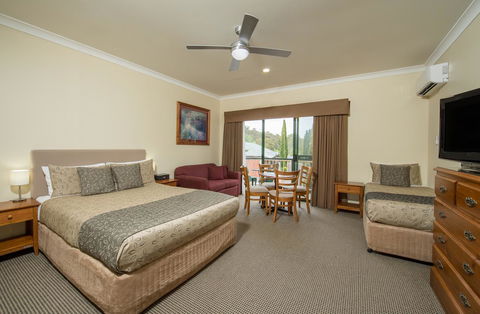 Clare Country Club - Darwin Holiday 18
