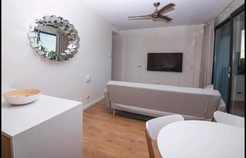 Wisteria Apartments - Darwin Holiday 1