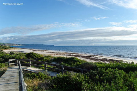 The Log Cabin - 47 Jetty Road - Darwin Holiday 12