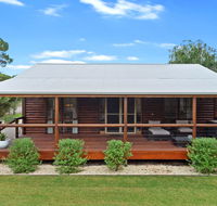 The Log Cabin - 47 Jetty Road - Darwin Holiday