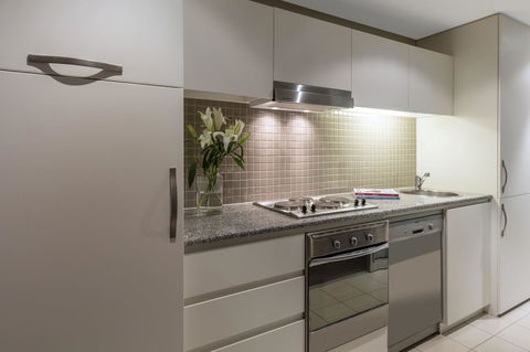 Apartments @ 16 Holdfast - Darwin Holiday 7
