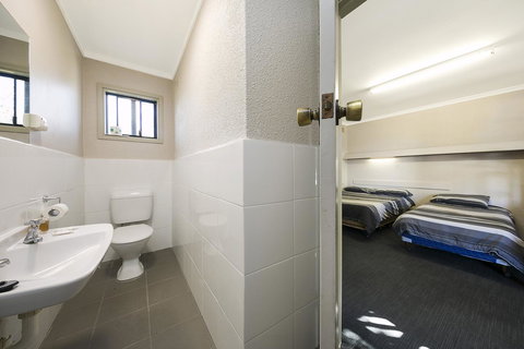 Border Village Roadhouse - Darwin Holiday 38