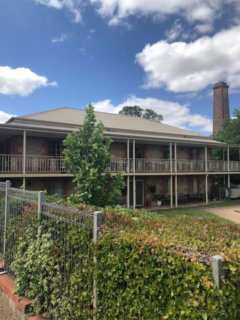 Clare Central - Darwin Holiday 0