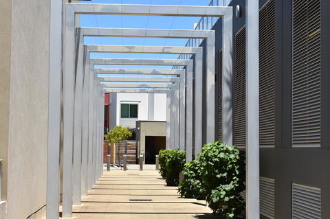 Breakwater Apartment - Darwin Holiday 7