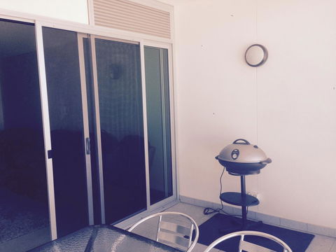 Breakwater Apartment - Darwin Holiday 11