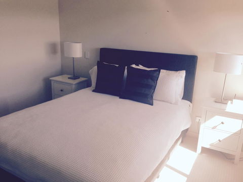 Breakwater Apartment - Darwin Holiday 8