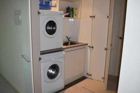 Breakwater Apartment - Darwin Holiday 17