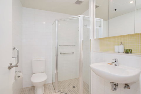 Beachside Luxury & Comfort, Ocean Views In Glenelg - Darwin Holiday 21