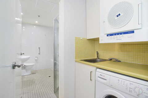 Beachside Luxury & Comfort, Ocean Views In Glenelg - Darwin Holiday 20