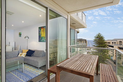Beachside Luxury & Comfort, Ocean Views In Glenelg - Darwin Holiday 1