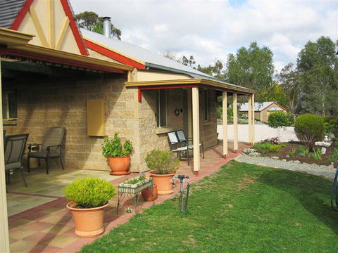 Riesling Trail & Clare Valley Cottages - Darwin Holiday 2