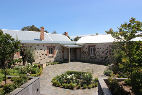 OXENBERRY FARM - Darwin Holiday 1