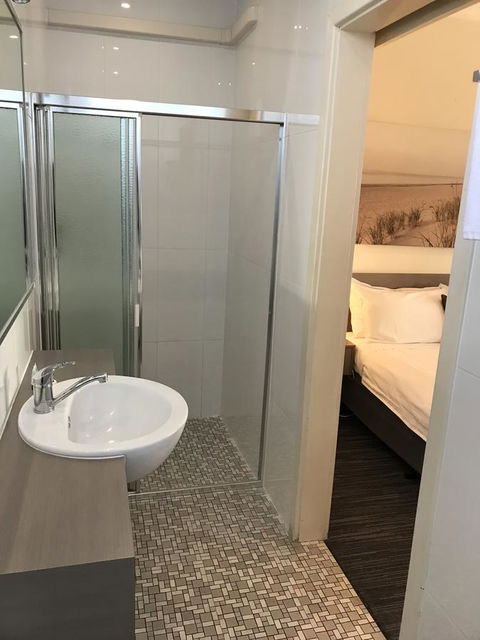 Robetown Motor Inn & Apartments - Darwin Holiday 23