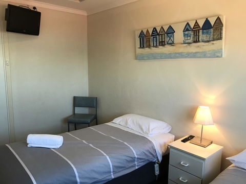 Robetown Motor Inn & Apartments - Darwin Holiday 13