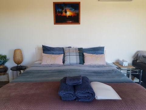 Barossa Valley Studio - Darwin Holiday 1