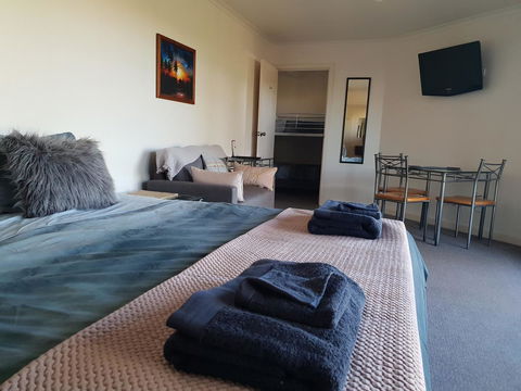 Barossa Valley Studio - Darwin Holiday 2