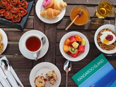 Kangaroo Island Seaside Inn - Darwin Holiday 22