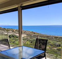 Ochre Point Beach House on Moana Seafront - Darwin Holiday