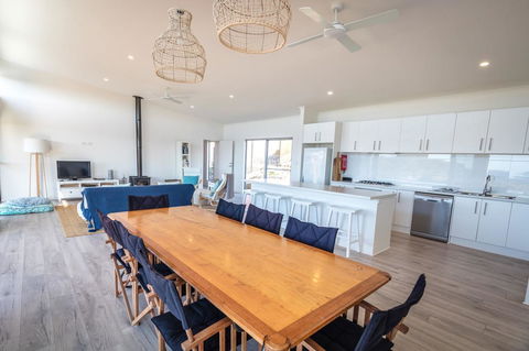 Middle River Beach House, Western House - Darwin Holiday 7