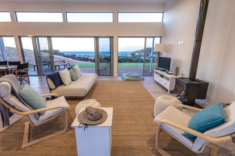 Middle River Beach House, Western House - Darwin Holiday 5